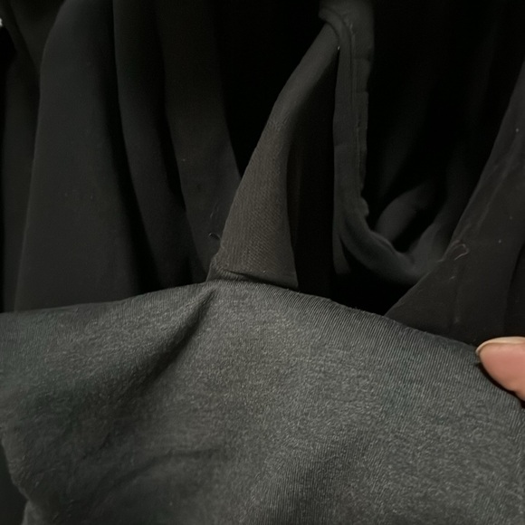 Under Armour Cowl Neck Top-S-Side Zip Pockets-Thumb Covers-Longer Length-Gray - Picture 16 of 16